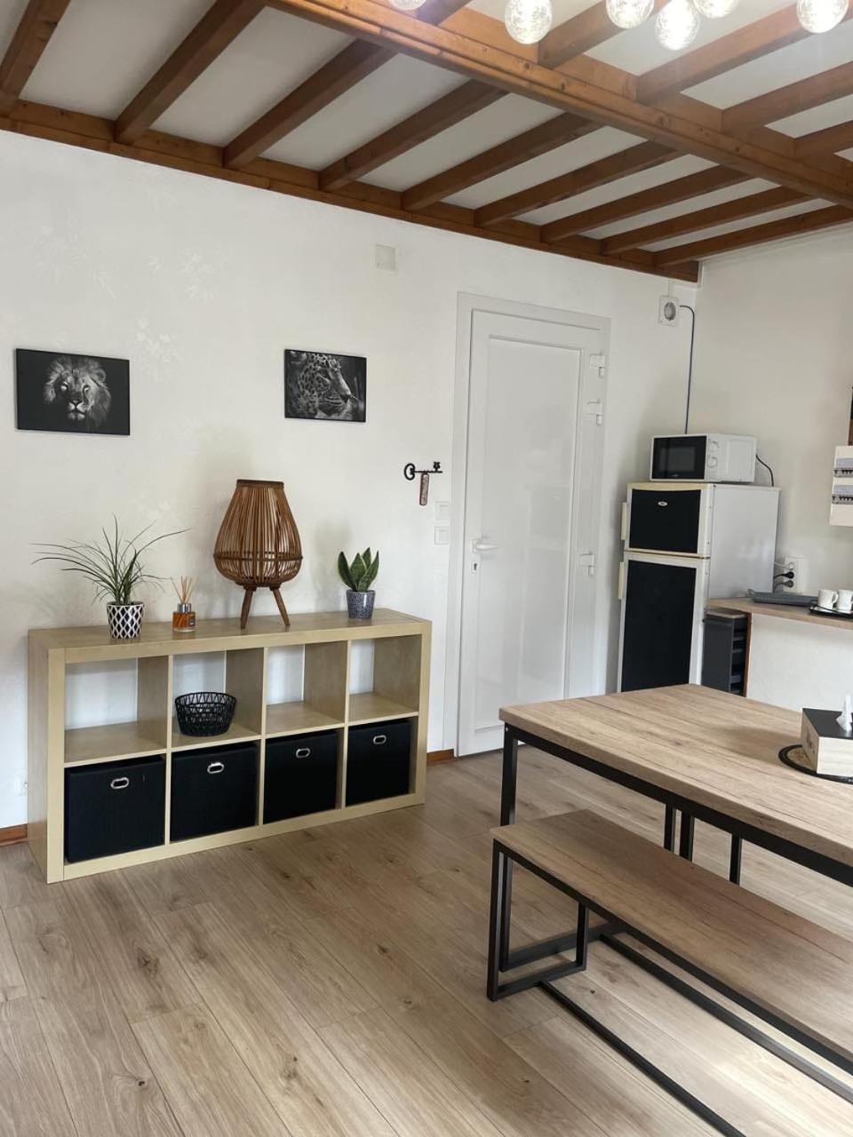 Superbe Appartement Face Au Chateau - 2 Chambres - Netflix/Canal+ Sedan Extérieur photo
